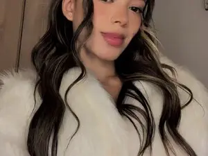 Myfreecams Live Sex of Emma_69_