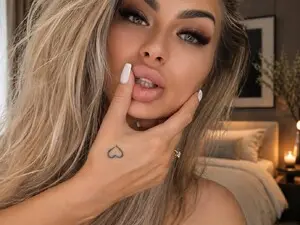 Myfreecams Free Live Porn of Blondeceline