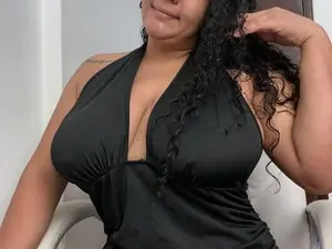 Myfreecams Watch Live Sex Cams of Sara_Lucia
