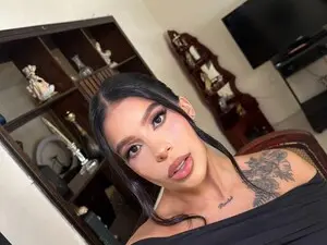 Myfreecams Sex Cam of Emelie_89