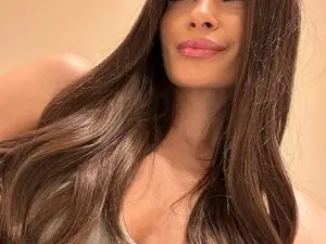 Myfreecams Live Sex Cam of Avril_Cyrus