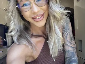 Myfreecams Live Sex of NyrobiNova