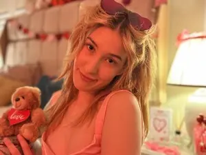 Myfreecams Nude Webcam of SerenaBennet