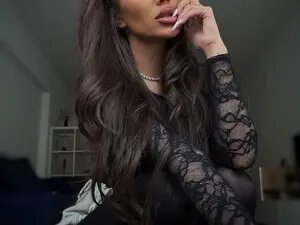 Myfreecams Watch Live Sex Cams of ZenyaNoir