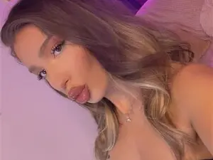 Myfreecams Free Porn Cam of Quinn_Ivy