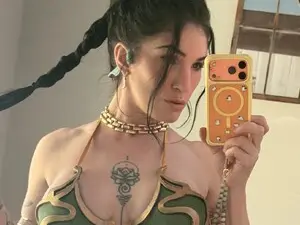 Myfreecams Live Sex of LaraLoxley