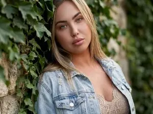 Myfreecams Sex Chat of AmiraSoul_