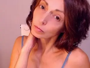 Myfreecams Adult Webcam of CaringSophie