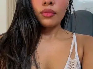 Myfreecams Best live sex cam show of KissMeSara