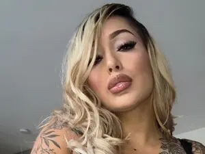 Myfreecams Watch Live Sex Cams of Mia_hott_