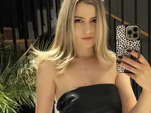 Myfreecams Sex Chat of HappyEndings_