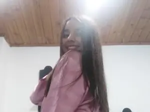 Myfreecams Live Sex Cam of bella_jone
