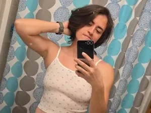 Myfreecams Sex Cam of MidwestEmoGirl