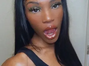 Myfreecams Sex Chat of Skyesparrow