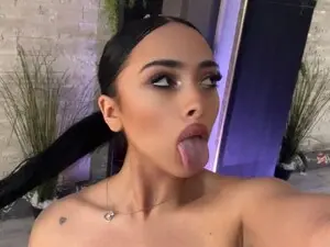 Myfreecams Best Webcam of Cupcake_izzy