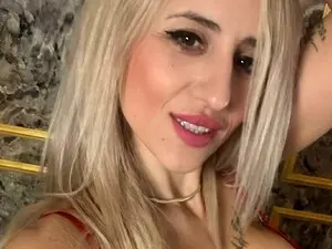 Myfreecams Live Sex of Sweetfantasyx