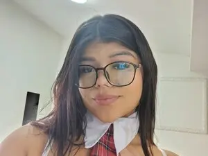 Myfreecams Watch Live Sex Cams of Mialopez