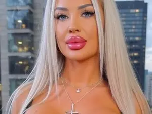 Myfreecams Adult Video Chat of AwwwElla