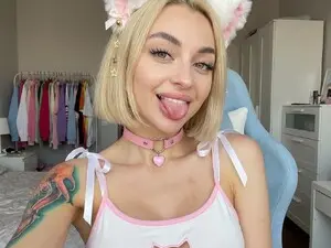 Myfreecams Sex Cam of YourLizzyDoll