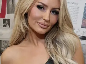 Myfreecams Sex Cam of Officialelsa