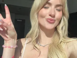 Myfreecams Private Sex Chat of Luna_Faye_