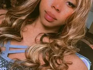 Myfreecams Free Porn Cam of Hot_nia69