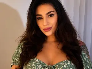 Myfreecams Live Sex Cam of AlyonaQueenX
