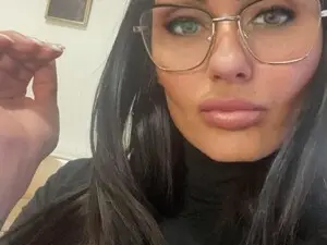 Myfreecams Sex Chat of SashaSky