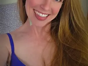 Myfreecams Free Live Porn of CharlotteDoe