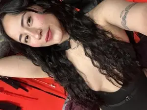 Myfreecams Adult Webcam of Emiily