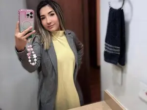 Myfreecams Nude Webcam of Seren_hanna