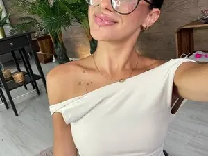 Myfreecams Free Live Porn of ValexieLux