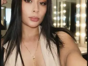 Myfreecams Live Sex Cam of Rnata_Gomezz