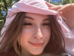 Myfreecams Nude Webcam of SarahRhyder