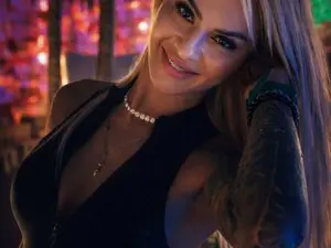 Myfreecams Sex Chat of TiffanyMaze