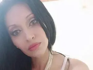 Myfreecams Free Live Porn of Cherrybomb40