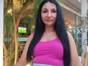 Myfreecams Adult Webcams of Hellensweet25