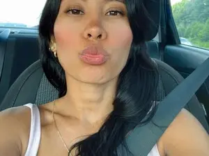 Myfreecams Free Porn Cam of Lizzy_squirt