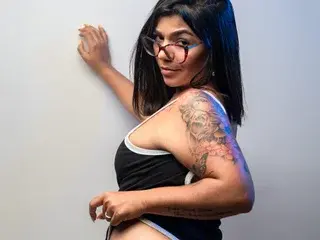 Streamate Adult Webcam of RubyMoonn