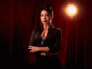 Streamate Adult Webcams of Helen_Hardd