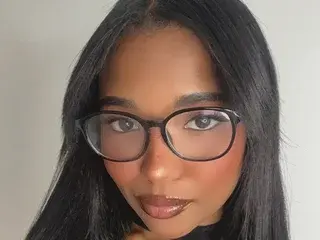 Streamate Adult Webcams of Coraline_noir