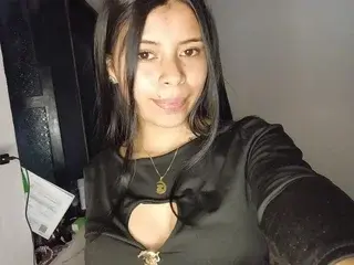 Streamate Live Sex of MadissonRoos