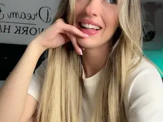Streamate Best Webcam of KatieeCutieXoo