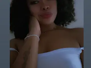 Streamate Free Porn Cam of MayaBranson