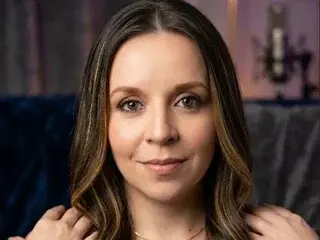 Streamate Sex Chat of EmelyCaroFg