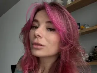 Streamate Nude Webcam of LolaMuse