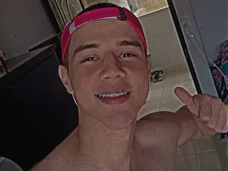 Streamate Adult Webcams of ADAM_HOT18