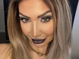 Streamate Sex Cam of Lettie_Looner