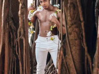 Streamate Live Sex Cam of DominicSccott