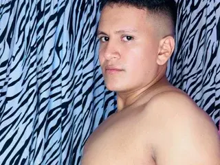 Streamate Adult Webcam of Joseph_bigcock